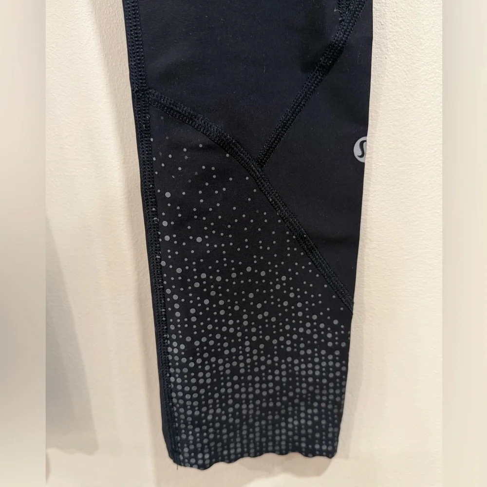 🔥Lululemon Women’s Black Leggings Size EUC🔥